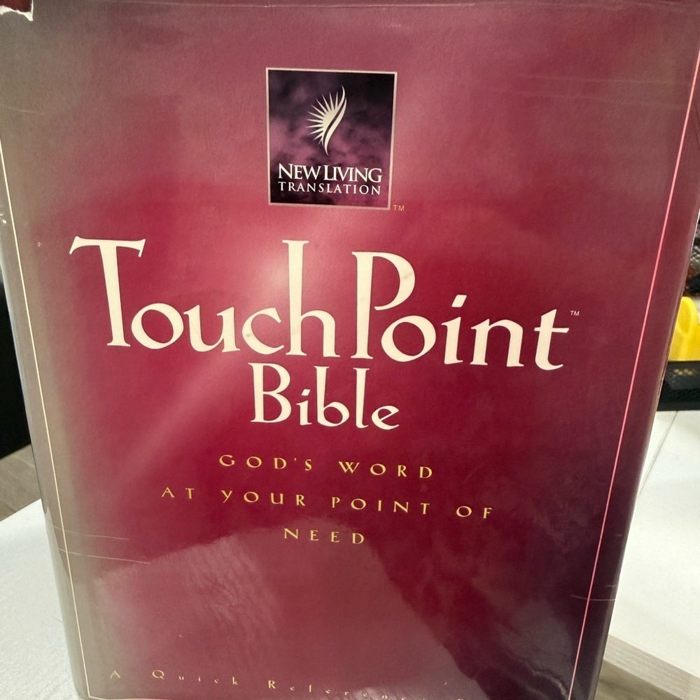 Touch Point Bible New living Translation Tyndale Publisher 1996 Reference Bible